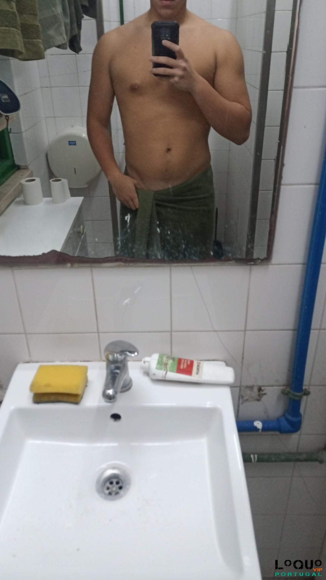 Acompanhantes Masculinos Porto: Ensinem me a fazer um minete pff