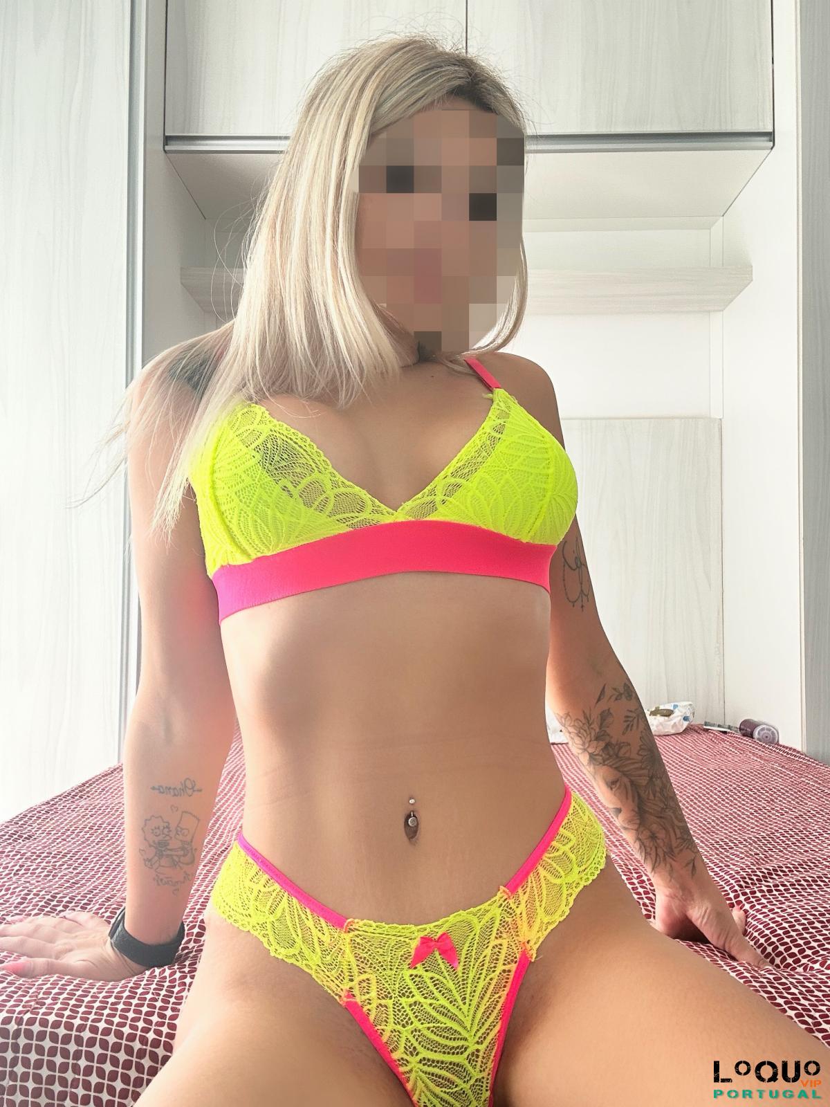 Acompanhantes Aveiro: Uma Loira que vai te satisfazer!!