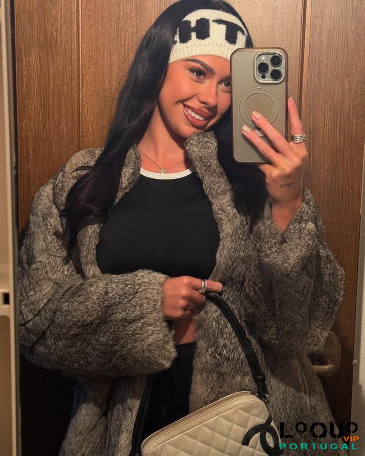 Acompanhantes Viseu: Sou uma acompanhante disponível em Évora para qualquer momento de sexo prazeroso