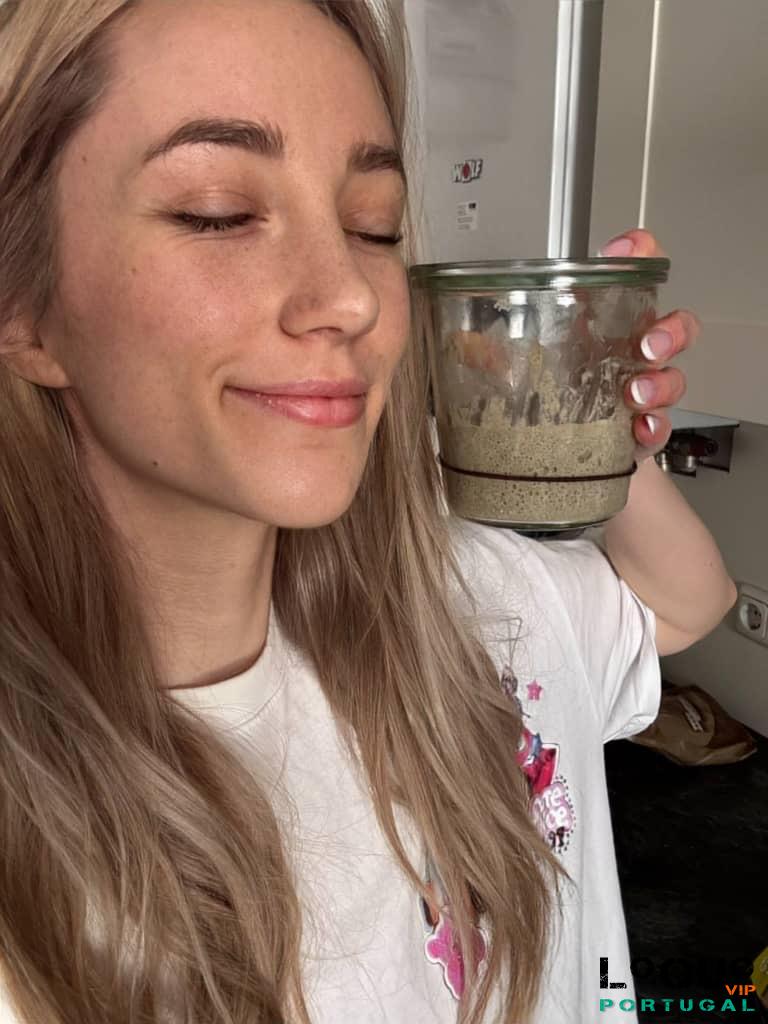 Acompanhantes Açores: Sou apaixonada, alegre e cheia de energia.